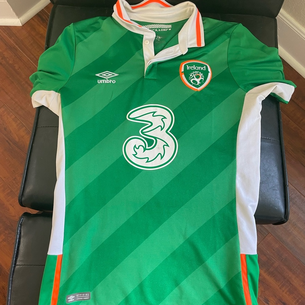 Umbro Ireland Soccer Green and White Sports Jersey with Orange trim